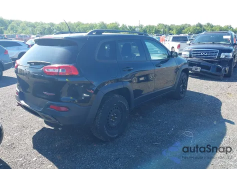 2016 Jeep Cherokee Trailhawk from USA, damaged, VIN 1C4PJMBS6GW162742